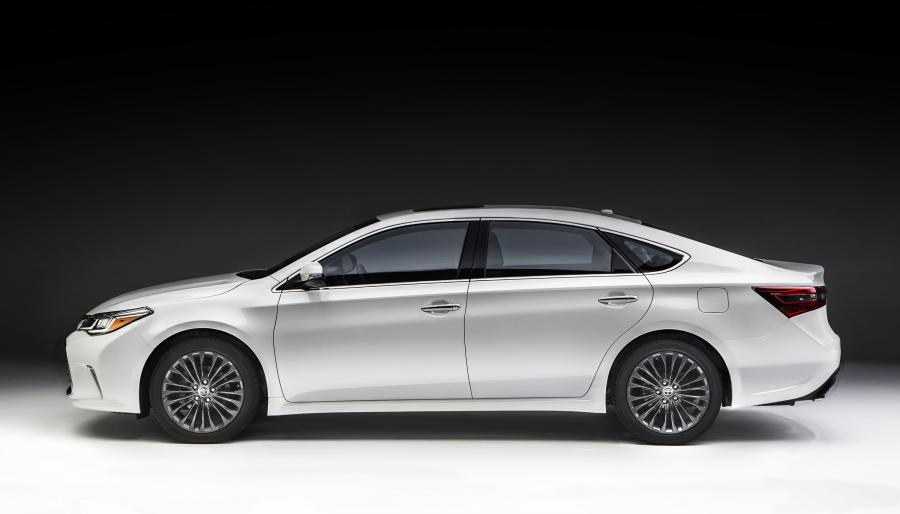  Toyota Avalon 2015 года  (фото 6 из 9)